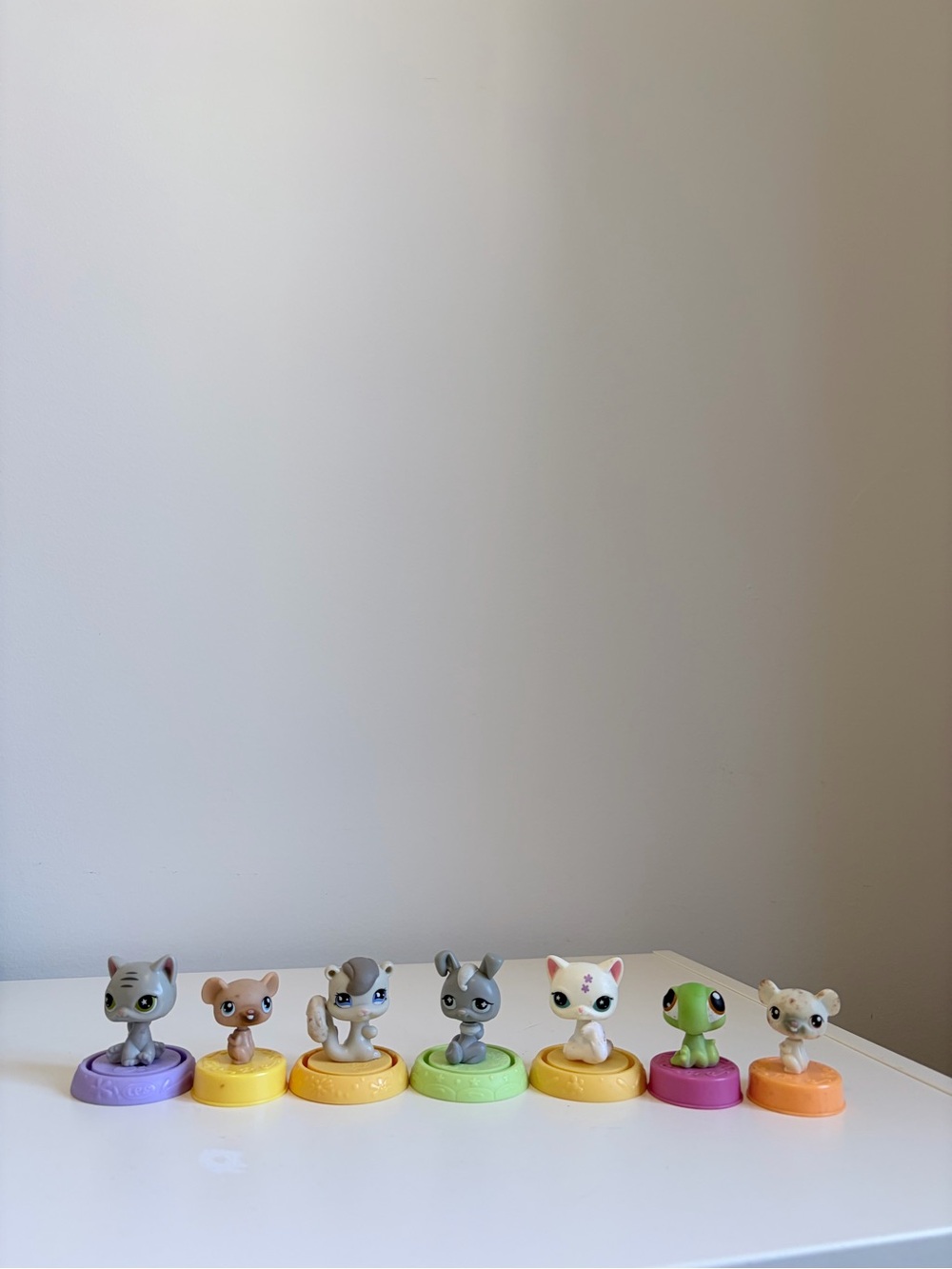 Littlest Pet Shop Collectible Figure Set - Assorted Pastel Colors